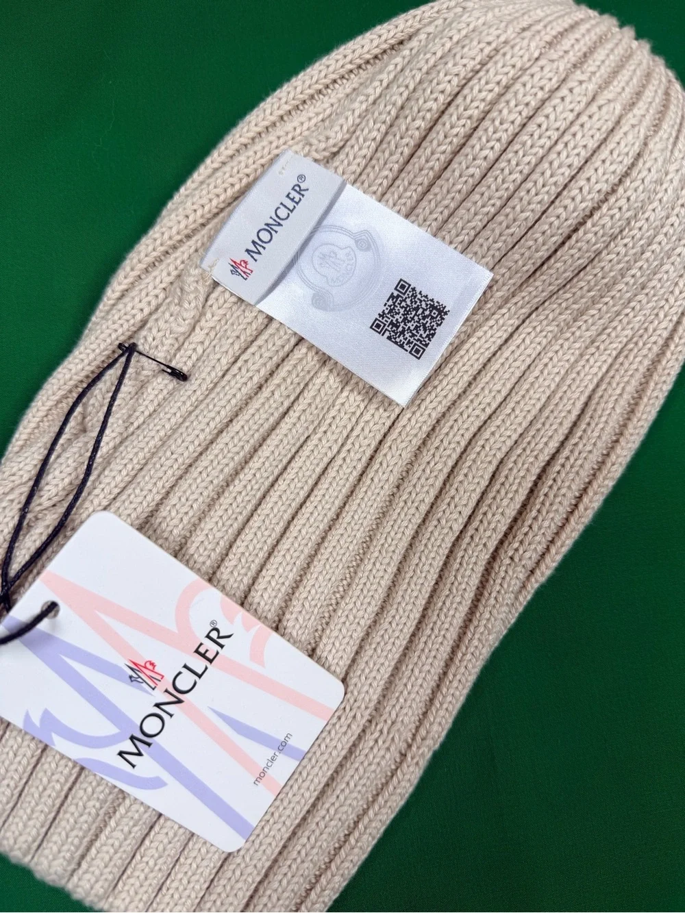 Moncler Women’s Floral White Color Knit Beanie w/ Pom Pom – New